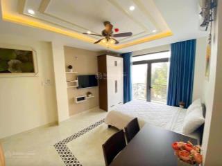 Khu phan xích long  studio ban công  đầy đủ nội thất, thang máy, dọn phòng  có nhận ngắn hạn