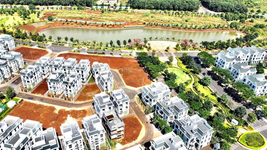 Biệt thự đơn lập góc dành cho giới tinh hoa đẳng cấp view hồ cực đẹp ecocity premia km7.