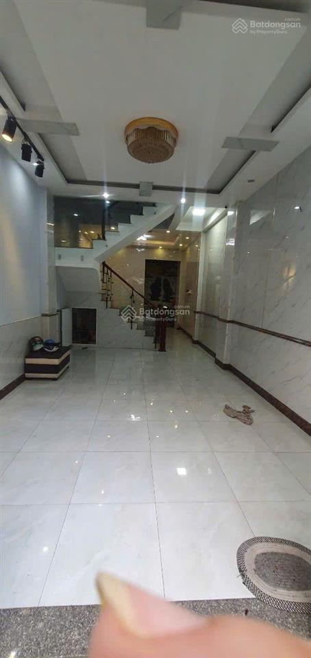 Giá  15 tr/tháng
địa chỉ  phan huy ích , p14 , gò vấp
dt  4  14 . hẻm xh kết cấu  trệt 2