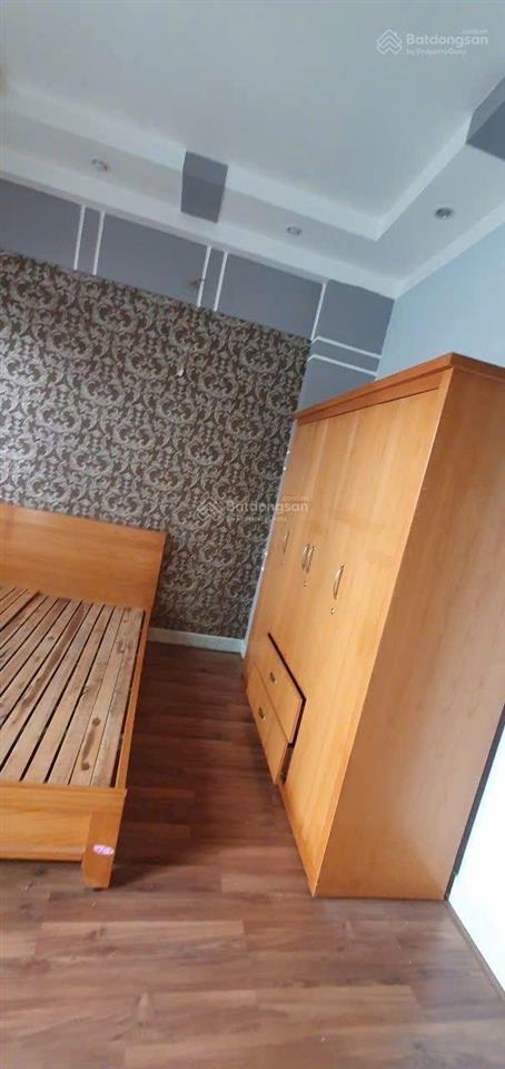Giá  15 tr/tháng
địa chỉ  phan huy ích , p14 , gò vấp
dt  4  14 . hẻm xh kết cấu  trệt 2