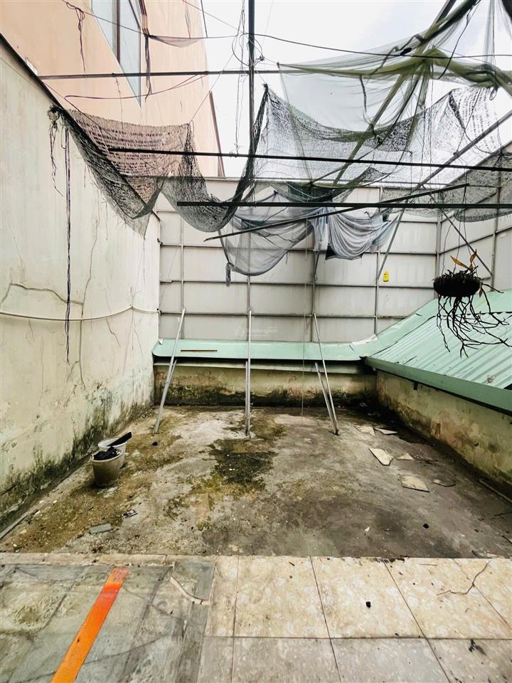 140tr/tháng
cho thuê nhà 3 tầng mặt tiền quang trung  6pn, wc nam/nữ riêng  sàn 392m  kinh