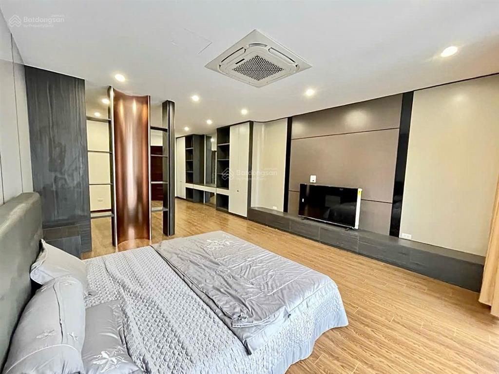 Bán nhà láng hạ, ngõ thông, gần ô tô tránh, nhà đẹp, thoáng trước sau, ở ngay, 44m2*5t