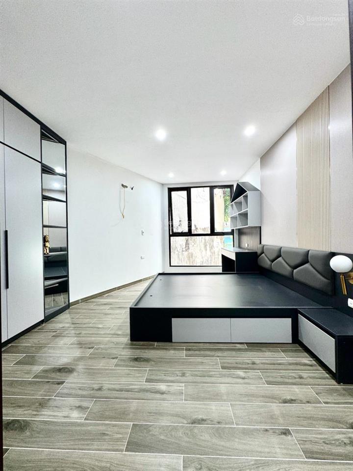 Cần bán nhà đẹp phố giảng võ, 3 bước chân ra ô tô tránh, gần trường chợ, nhà đẹp ở ngay36m2x5t,4ngủ