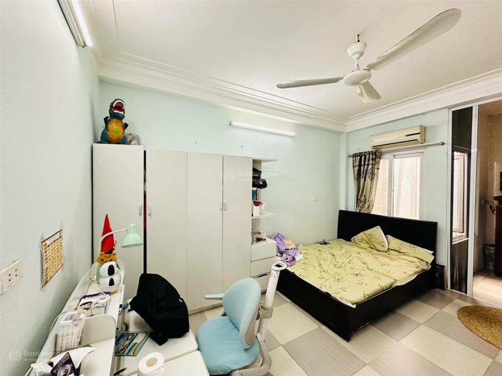 Cần bán nhà đẹp phố vũ thạnh, gần phố , ga tàu điện, trường chợ,39m2x5 tầng, 4 phòng ngủ!!