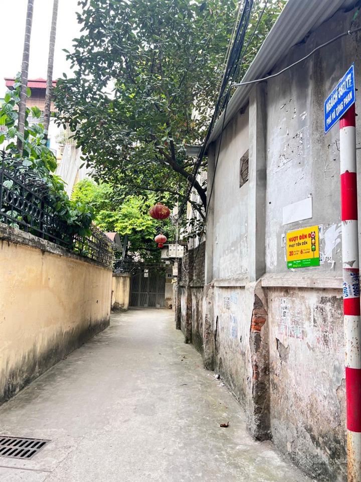 Cho thuê phòng 40m2 ngõ 387 vũ tông phan , gần nhiều trường đại học, chung cư , đường lớn giá 3.5tr