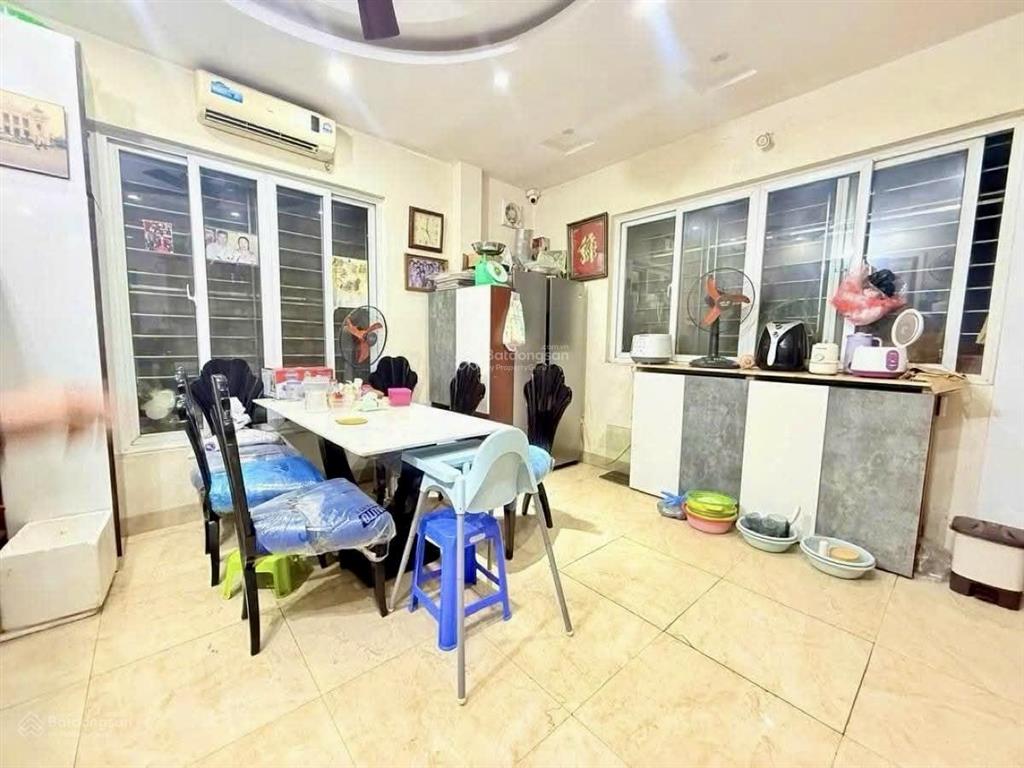 Giảm sốc! phố vương thừa vũ vài bước chân ra phố, gần trường chợ,vành đai 2.5,ngõ nông rộng 34m2x5t