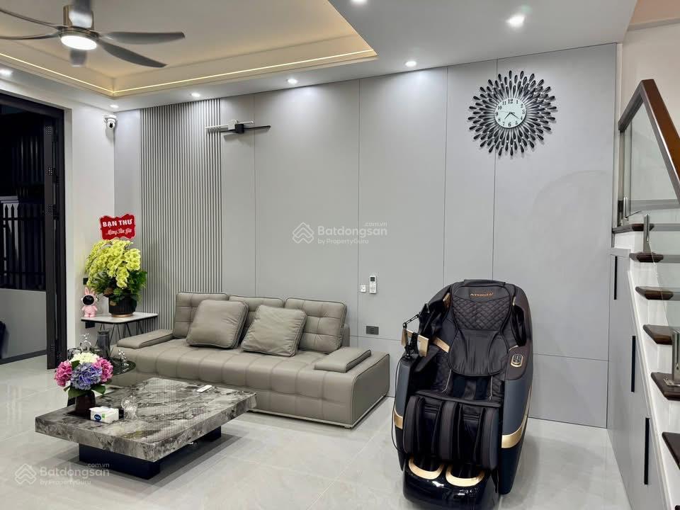 Nhà trường chinh, ngõ ô tô vào, kinh doanh, thông thoáng, tiện nghi, 2 thoáng, ở sướng 39m2*5t