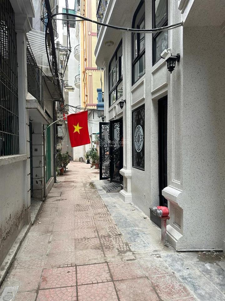 Cần bán nhà đẹp phố cát linh, ngõ nông, gần phố, gần đường tàu điện trên cao, giá hợp lý, 42m2x5t