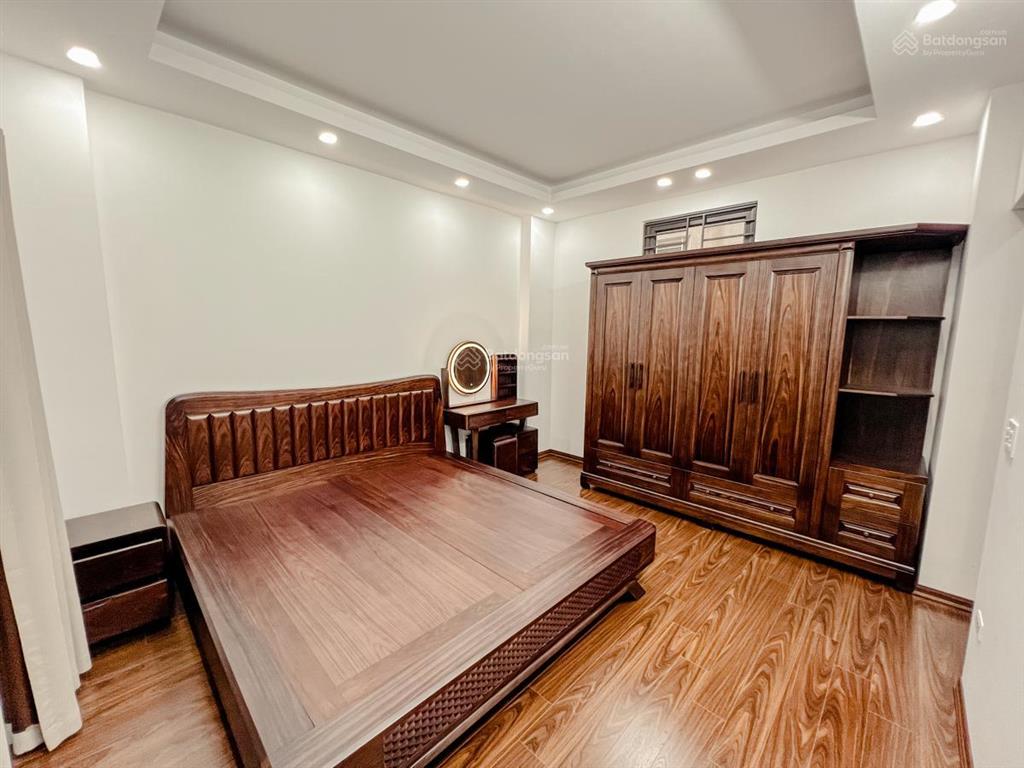Cần bán nhà đẹp phố trần hữu tước ngõ nông gần phố, trước nhà thoáng sáng, nhà đẹp ở ngay 37m2x4.5t