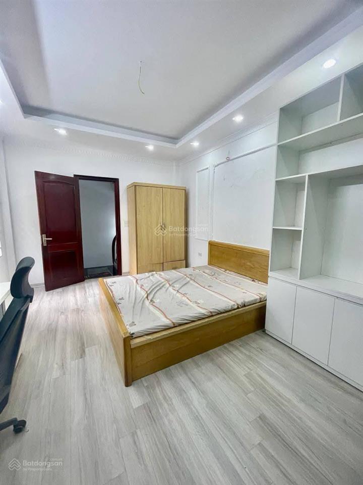 Cần bán nhà đẹp phố thái hà 3 bước chân ra phố, kết nối các tuyến chùa bộc hoàng cầu, láng hạ, 42m2