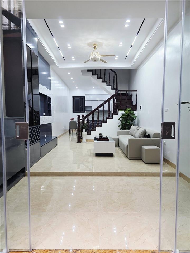 Cần bán nhà đẹp phố xã đàn, ngõ nông gần đường ô tô tránh, quanh trường chợ ko thiếu gì, 32m2x5t