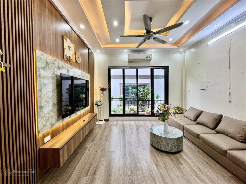 Cần bán nhà đẹp phố hào nam, ngõ nông gần ô tô, mặt tiền quyền lực 5m, tặng nt, ở ngay, 37m2x5t