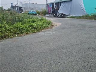 Lô góc kdc tân đức đối diện công viên 183m2 kd buôn bán tốt.