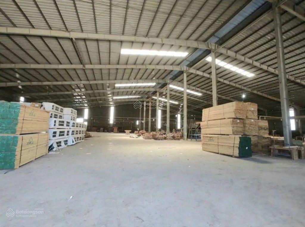 Cho thuê xưởng 4000m2 hố nai đồng nai điện 250kva riêng, 200tr
