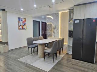 Bán căn hộ chung cư 2pn, 2wc, 68m2 tại chung cư 30 phạm văn đồng, 5,6 tỷ0962 449 ***