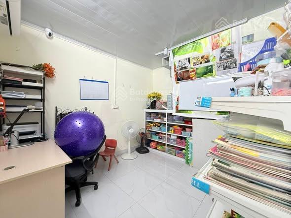 Chính chủ bán nhà ngay sau đh viện bưu chính viễn thông  khu phân lô cán bộ, thông ô tô, hơn 4 tỷ