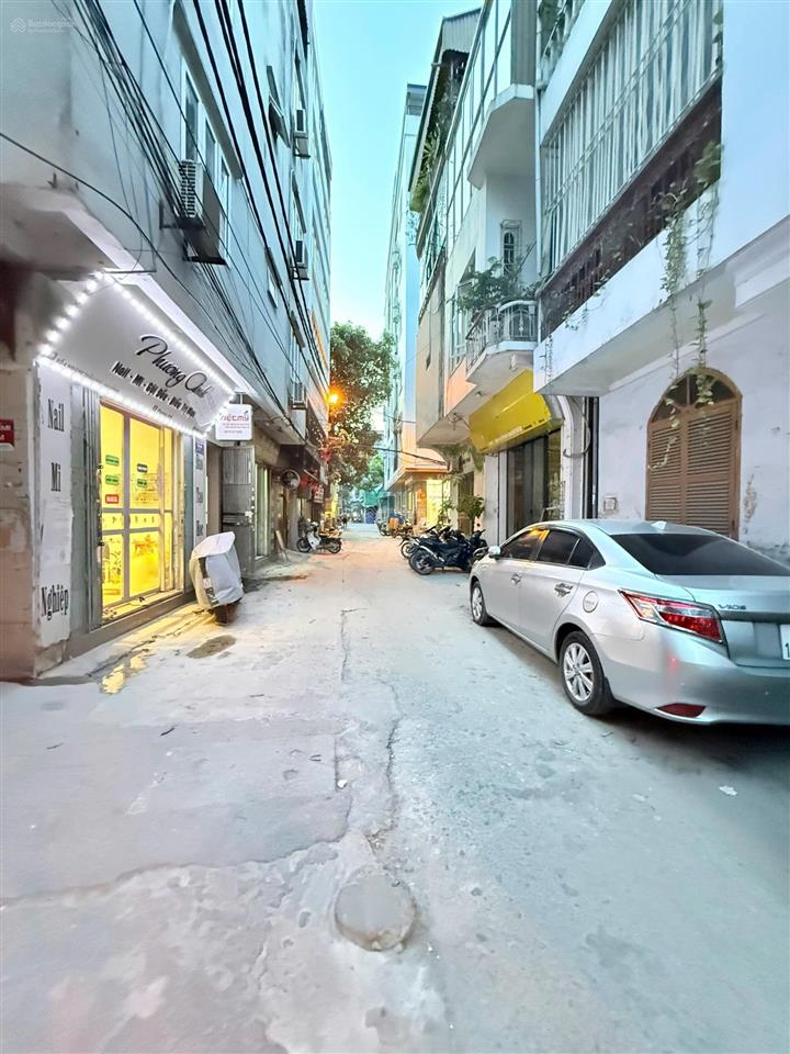 Chính chủ bán nhà ngay sau đh viện bưu chính viễn thông  khu phân lô cán bộ, thông ô tô, hơn 4 tỷ