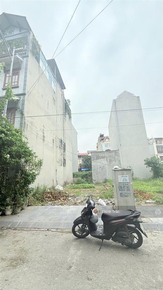 Cc gửi bán lô đất đẹp giá đầu tư. 105m2 mt 6,5m vỉa hè ô tô tránh kinh doanh giá chỉ 146 triệu/m2