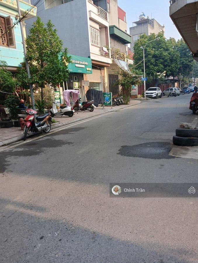 Cc gửi bán đất đẹp vỉa hè ô tô tránh kinh doanh giá 175 tr/m2. hiện trạng giá chỉ 75 triệu/m2