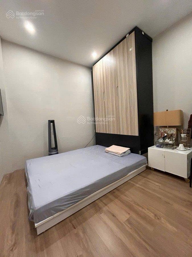 Bán nhà mặt phố mai phúc 178m 6 tầng 60 tỷ thương lượng nhẹ