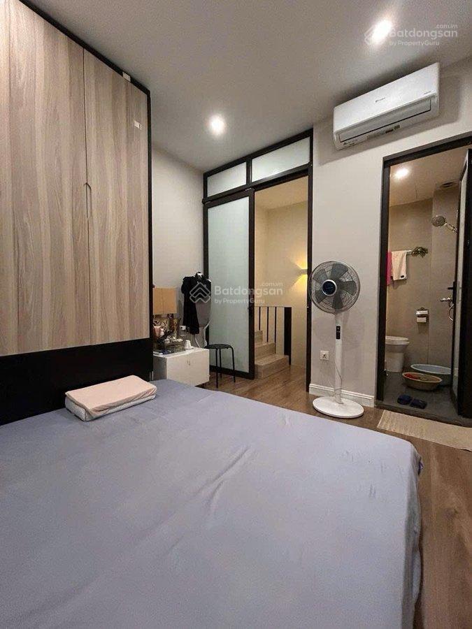 Bán nhà mặt phố mai phúc 178m 6 tầng 60 tỷ thương lượng nhẹ