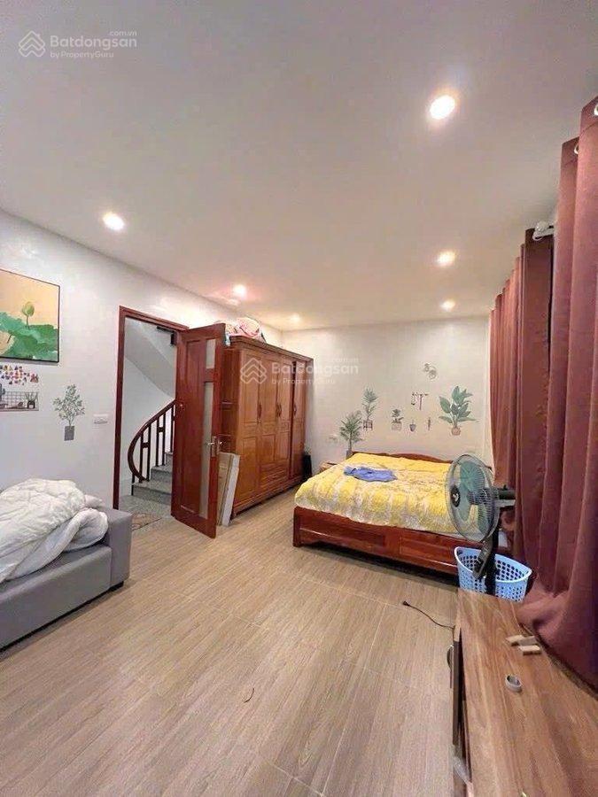 Bán nhà bát khối mặt ngõ ô tô tránh kinh doanh...38m 4 tầng full nội thất nhỉnh 8 tỷ..