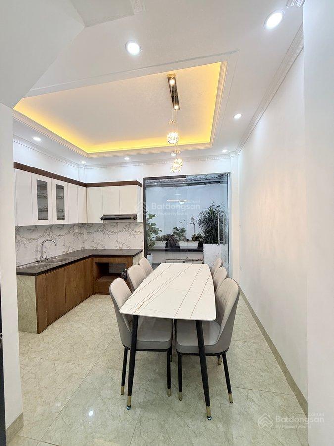 Bán nhà phố thanh am 56m 5 tầng mặt tiền gần 4m full nooij thất có gara ô tô 8,15 tỷ thương lượng
