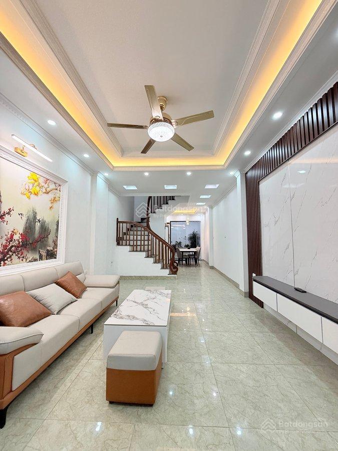 Bán nhà phố thanh am 56m 5 tầng mặt tiền gần 4m full nooij thất có gara ô tô 8,15 tỷ thương lượng
