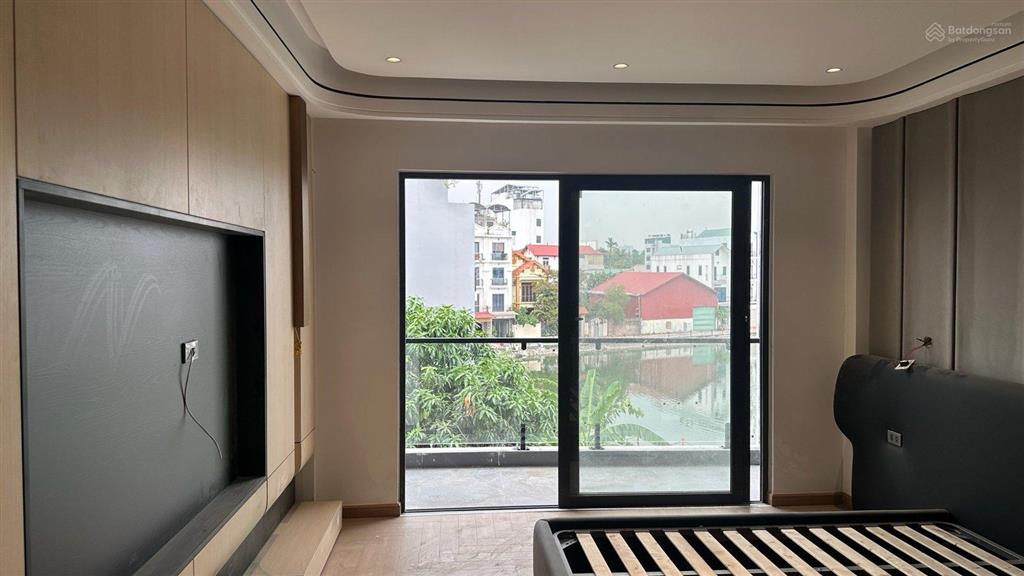 Bán nhà cc 7 tầng tm full nội thất ô tô tránh kinh doanh view hồ... giá nhỉnh 14 tỷ thương lượng.