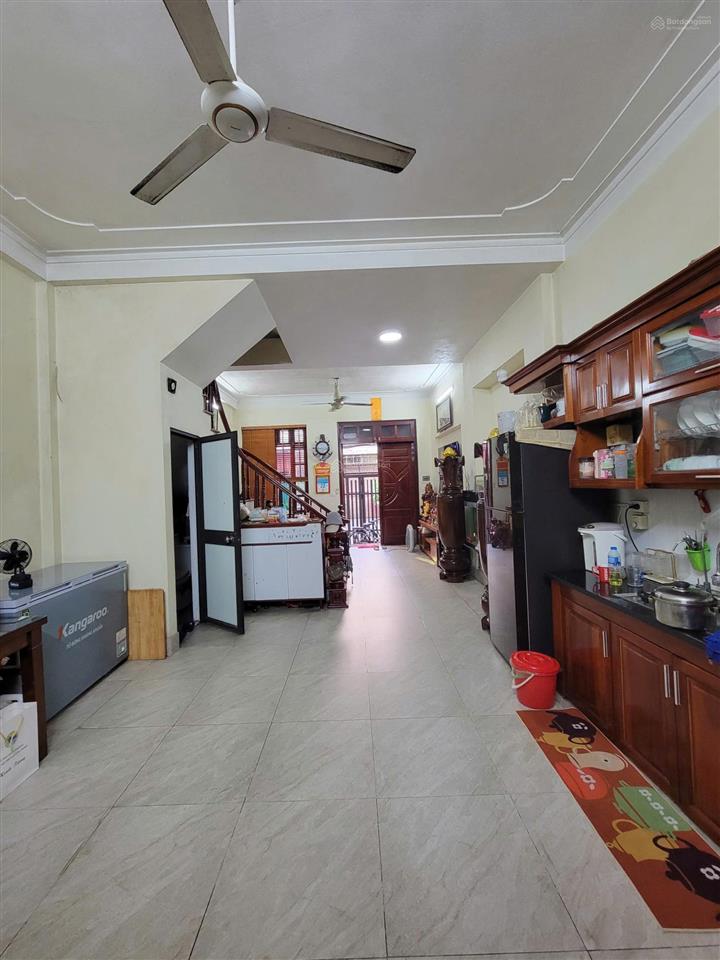 Cc gửi bán nhà thạch bàn 75m 4 tầng lô góc ô tô vào nhà... giá đầu tư chỉ 10,8 tỷ thương lượng