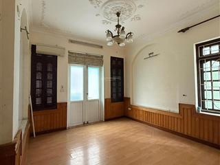 Cho thuê nhà 4 tầng phân lô ngay trung yênnguyễn bá khoản, ô tô đỗ cửa, làm vp, ở. giá 20 triệu/th