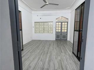 Cho thuê nhà riêng đẹp 50m x 2 tầng, giá 12 triệu/th tại giang văn minh, p giảng võ, q.ba đình