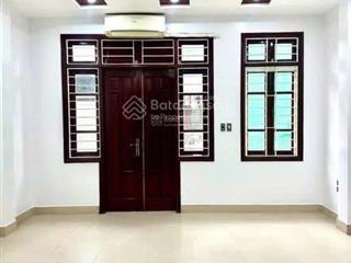 Cho thuê nhà riêng 50m x 5 tầng ngõ 82 phố chùa láng  đống đa  hà nội làm văn phòng, ở, kdol