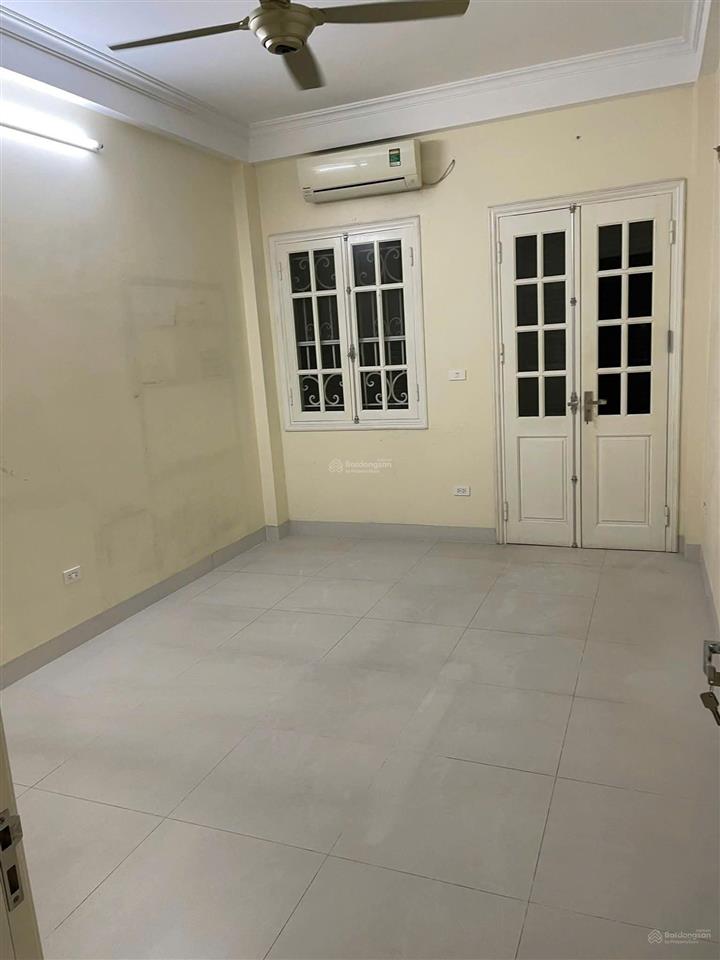 Cho thuê nhà riêng 5 tầng gồm 6p ngõ 3 phố thái hà làm văn phòng, ở, kdol ... giá 17 triệu/tháng