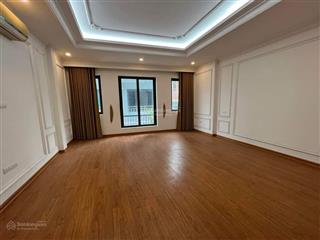Cho thuê nhà riêng 55m² x 4 tầng, ngõ ô tô đỗ cửa tại phố trần quốc hoàn, cầu giấy