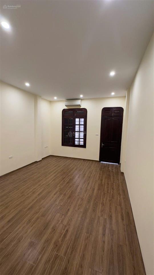 Cho thuê nhà riêng 50m2 x 4 tầng, 4pn ngủ tại ngụy như kon tum, giá 18 triệu/tháng, có chỗ để ô tô