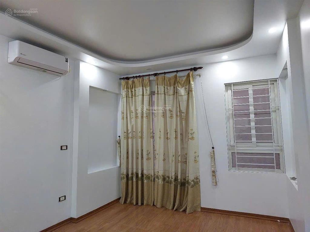 Cho thuê nhà 50m x 5 tầng, 6pn tại hoa bằng, yên hòa, hà nội làm vp, ở, kdol ...