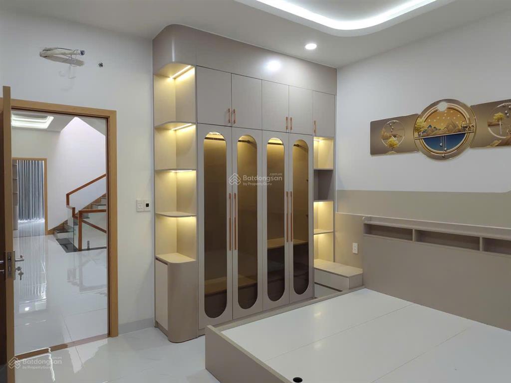 Cần bán nhà mới xây dựng ngay tại kđt sầm uất p. đông hoà, tp.hcm 104m2 7ty850