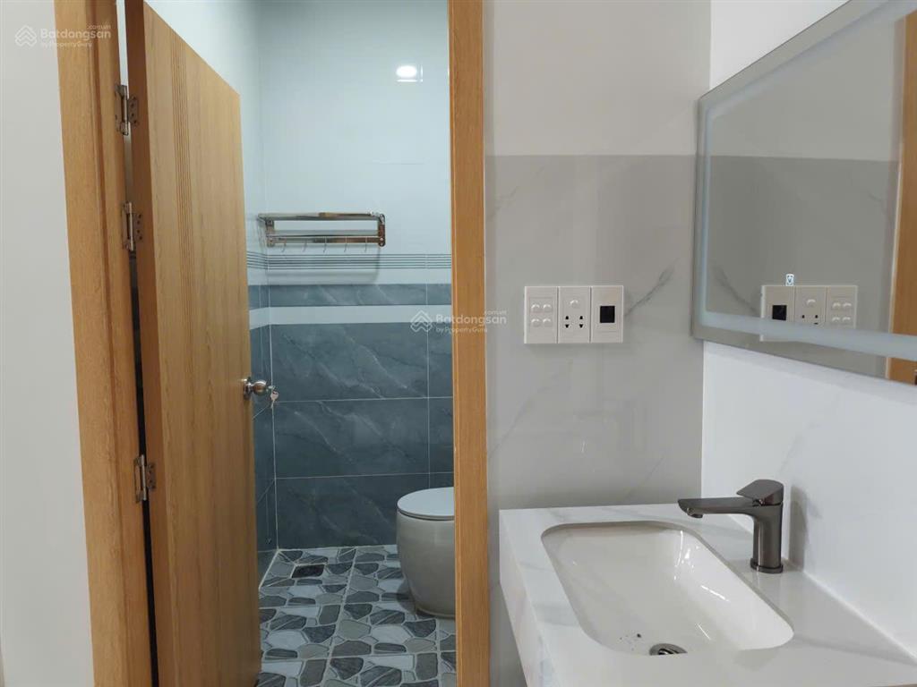 Cần bán nhà mới xây dựng ngay tại kđt sầm uất p. đông hoà, tp.hcm 104m2 7ty850