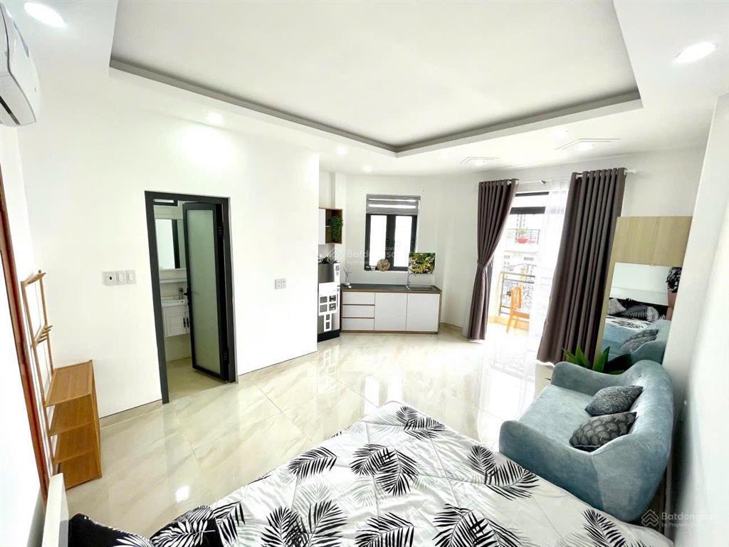 Cho thuê căn hộ full nội thất ban công view thành phố ngay phan đăng lưu, phan xích long