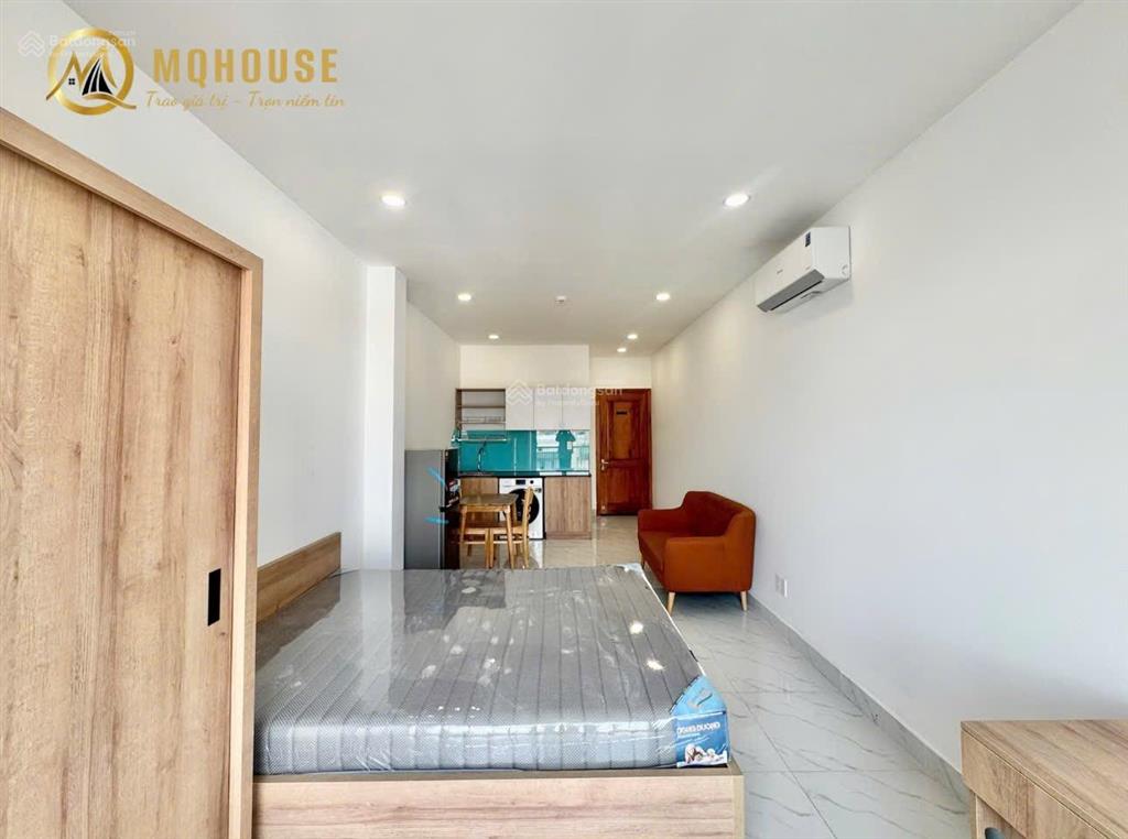 Cho thuê căn hộ full nội thất ban công view thành phố ngay phan đăng lưu, phan xích long