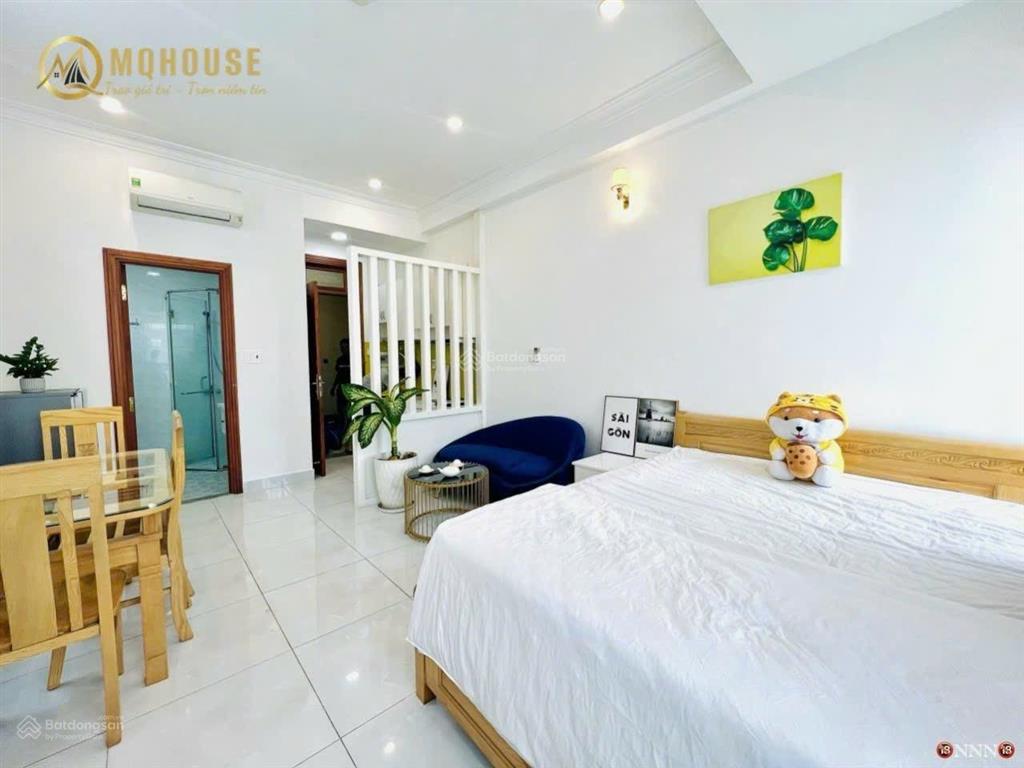 Căn hộ siêu thoáng rộng 40m2 có thang máy bãi xe oto. nằm gần công viên hoàng văn thụ