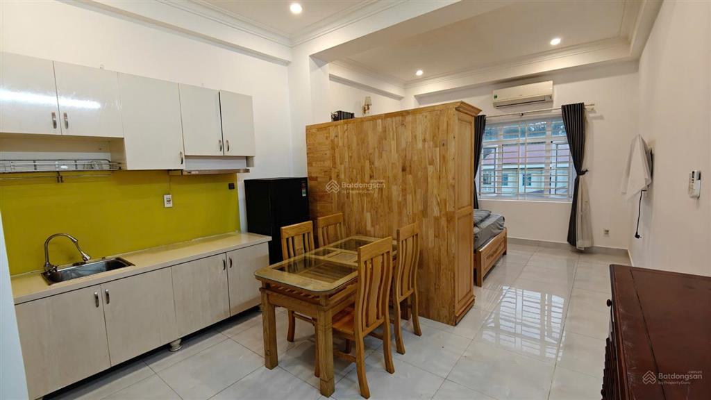 Căn hộ siêu thoáng rộng 40m2 có thang máy bãi xe oto. nằm gần công viên hoàng văn thụ