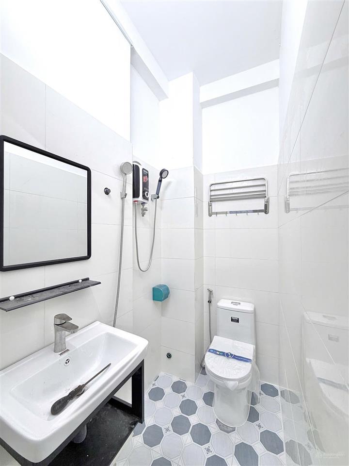 Khai trương căn hộ 1pn tách bếp có máy giặt riêng, ngay gần bờ kè thoáng, vòng xoay điện biên phủ