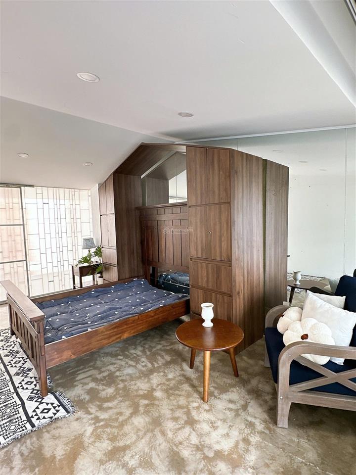 Penthouse 1pn tách bếp gần 50m2 full nội thất có máy giặt riêng , khu học viện cán bộ an ninh