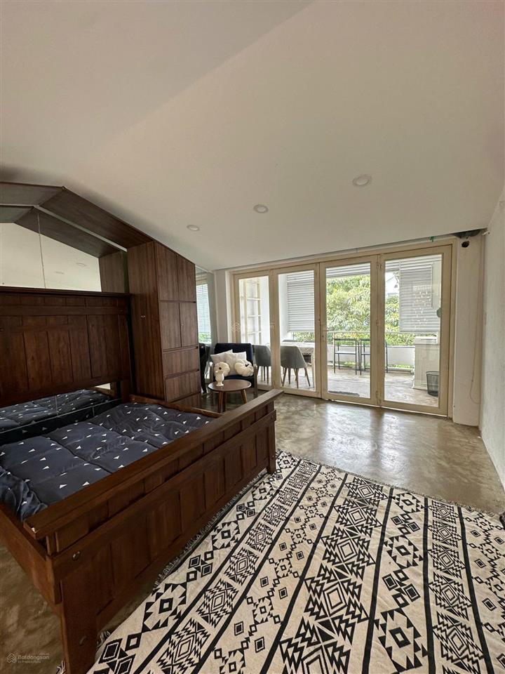 Penthouse 1pn tách bếp gần 50m2 full nội thất có máy giặt riêng , khu học viện cán bộ an ninh