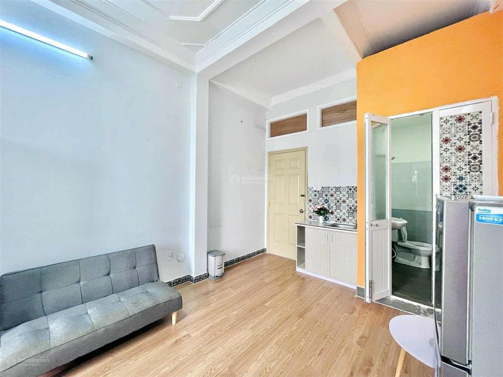 Cho thuê cc mini 5,3 triệu, 35m2 tại phan xích long, p2, phú nhuận ban công full nội thất