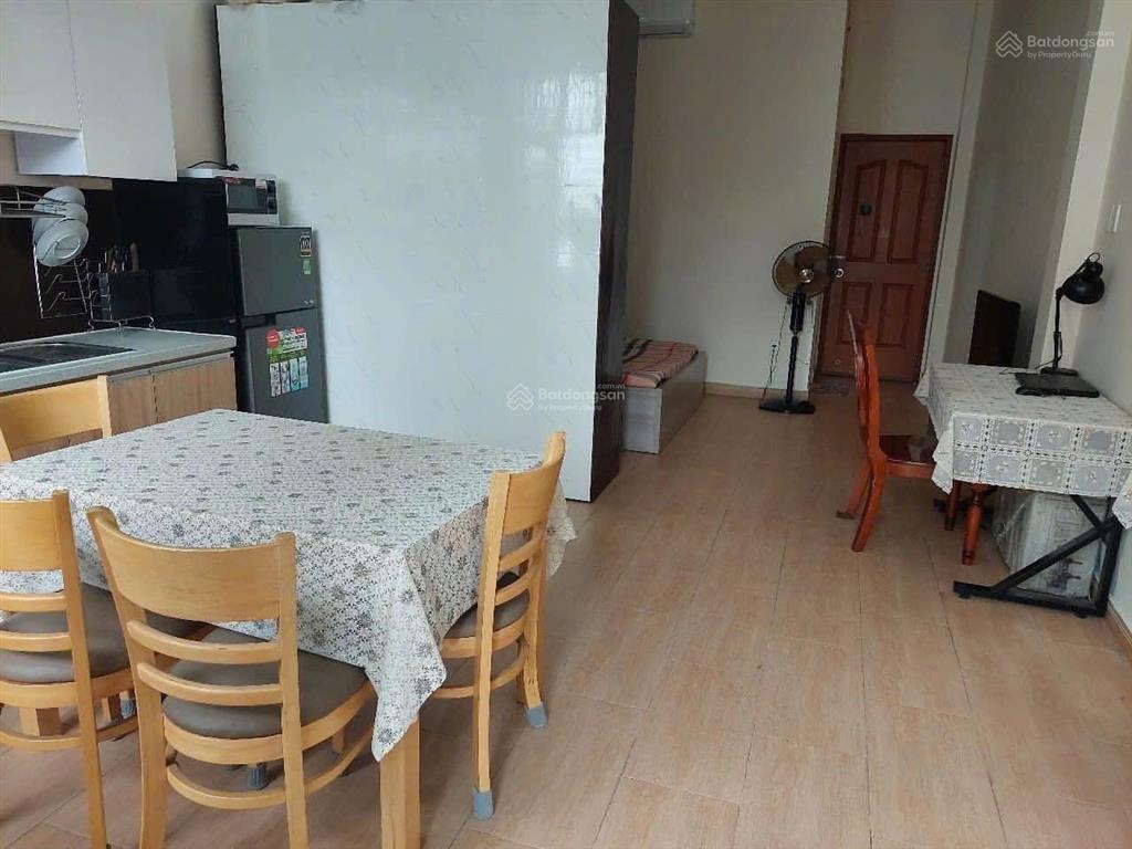 Căn hộ tầm giá 1pn full nội thất ban công mgr thoáng mát lối đi riêng rộng 40m2 ngay quận 1
