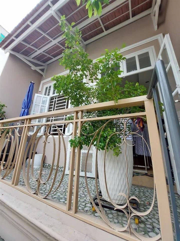 Căn hộ tầm giá 1pn full nội thất ban công mgr thoáng mát lối đi riêng rộng 40m2 ngay quận 1