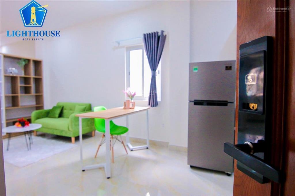 Căn hộ cao cấp 40m2 dạng vách ngăn, full nội thất có thang máy hầm xe, ngay ngã tư phú nhuận